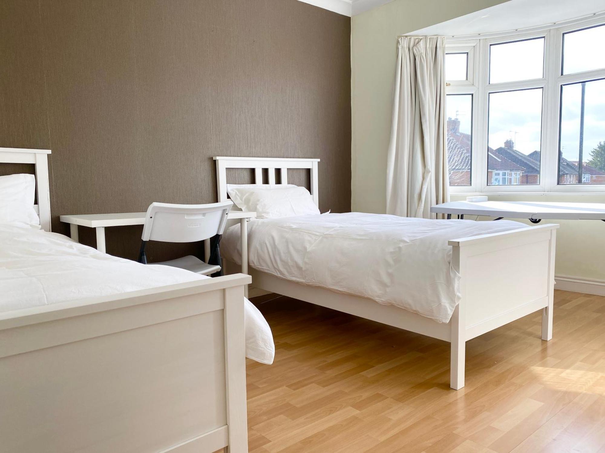 Spacious Five-bedroom House Close To Centre - Orchid House * Йорк